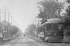 250px-Toronto_and_York_Radial_Railway_YONGE_ST._ST._CLAIR_AVE._TO_YONGE_BLVD._looking_s._at_Sherwood_Ave._16990205162