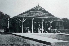 Jacksons-Point-station-on-the-Metropolitan